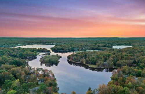 Pocono Lake Escape, includes Golf Cart, Firepit - Foto 62