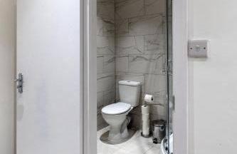 Deluxe studio Apartments - City Airport & Excel Ideal for Long stay - Foto 26