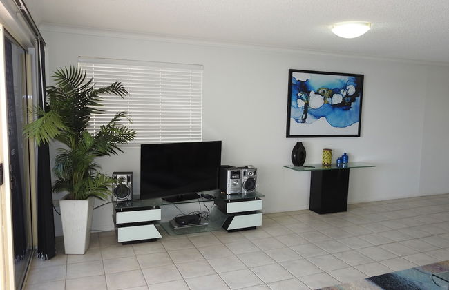 On The River Apartments - Photo 27