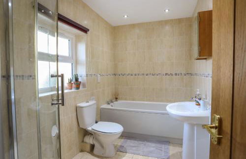 Hazel Bank Cottage - Photo 14