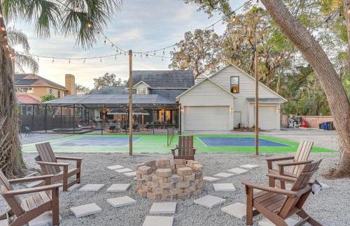 Exciting Valrico Villa with Private Pool and Game Room - Foto 2