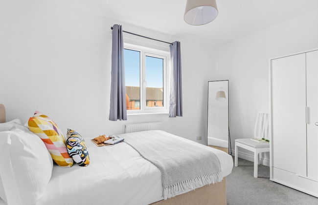 Chandlers Walk Modern Comfy Family Home in Exeter - Photo 34