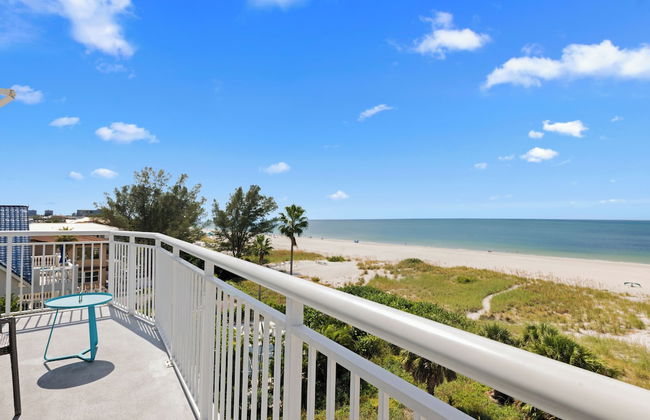 Provident Oceana Beachfront Suites - Foto 45