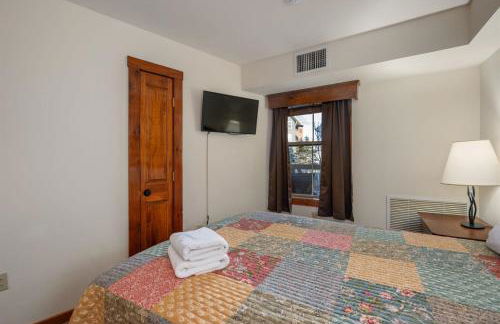 RF219 Hot tub,Heated garage and Parking - Foto 10