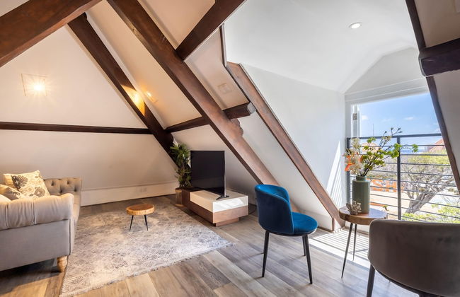 Premium 3BR City Centre Penthouse W Stunning City View - Foto 19