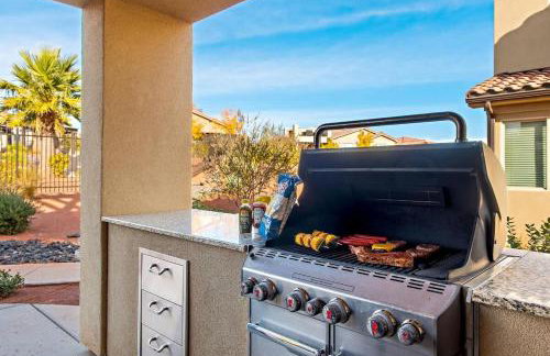 33| Poolside Retreat in St George with 3 Deck Views - Foto 20