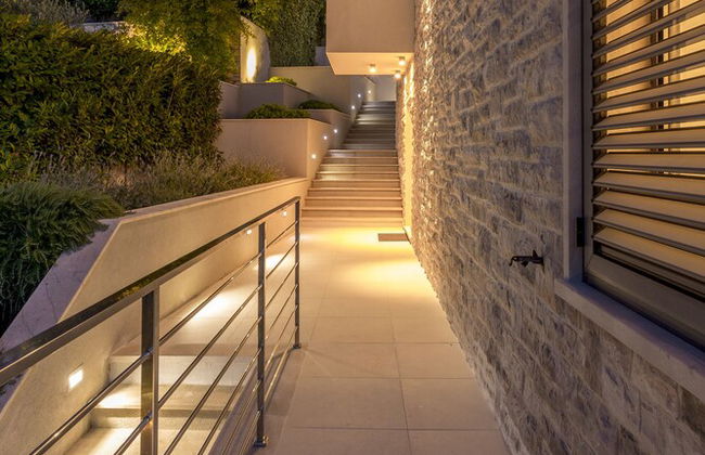 Beachfront Villa Poseidon with Heated Pool - Foto 32