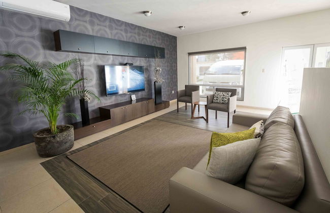 Redwood Villas Extended Stay Zona Industrial - Photo 4