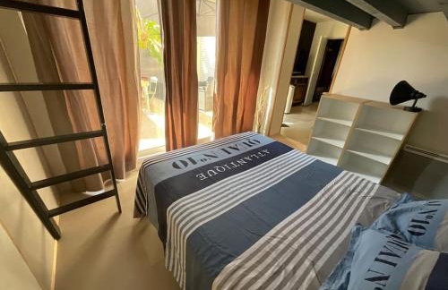 Charmant T2, Cl 3 étoiles, 4 Lits, 4 personnes et 1enfant, parking et terrasse - Foto 3
