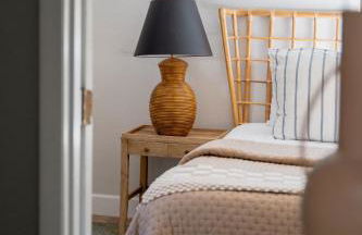 Quiet Convenient and Modern Haven - Foto 14