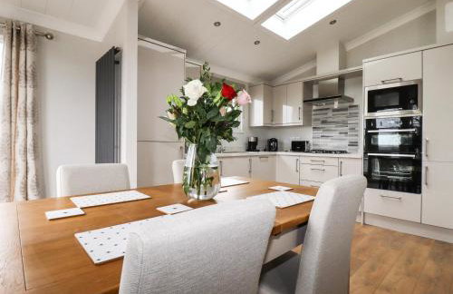 Acorn Lodge - Photo 6