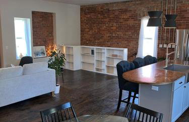 Carriage House with garage downtown - Foto 18