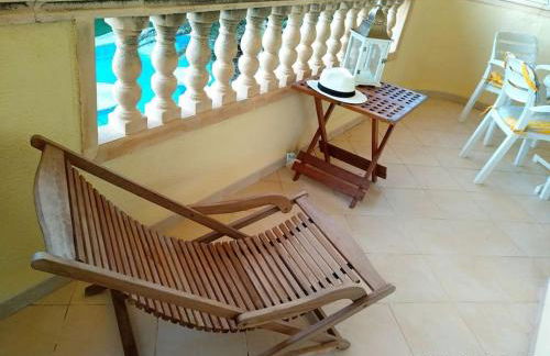 Estupendo apartamento en primera línea de playa y con vistas al mar - Foto 11