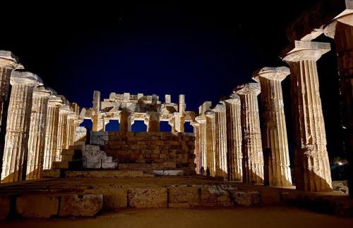 200m from the Sea - Large Private Patio with BBQ - Foto 23