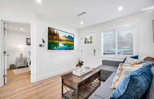 Cozy Cottage, Brand New, fully Private, walk to Everything - Foto 14