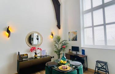 Luxury 1 Bedroom Duplex with Free Parking - Foto 18