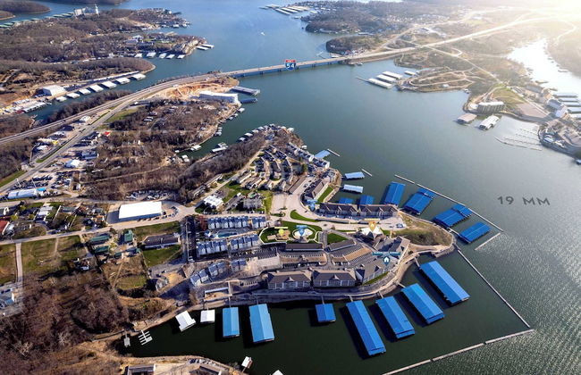 Panoramic Sunset Escape Waterfront Condo for 7! - Photo 36