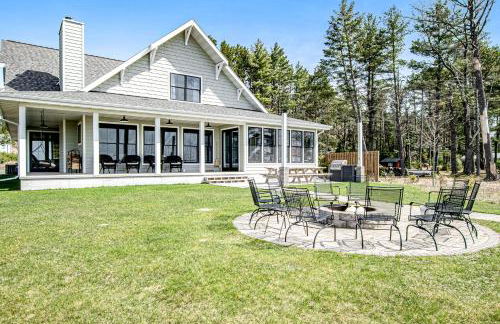 Summer Breeze - Photo 1