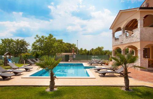 Villa Zora, beautiful modern villa in a village near the sea - Foto 18