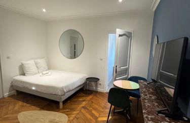 Portes de Paris RER C à 2 min WiFi & Parking Inclus - Foto 21