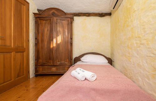 Villa Denis Village in Central Istria for 28 people pet friendly complex of 4 stone houses - Photo 38