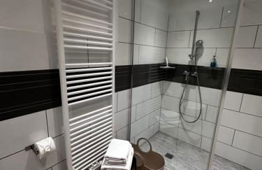 Ferienwohnung Schlossblick - 4 Sterne Sauna Pool Whirlpool exklusiv - Foto 38