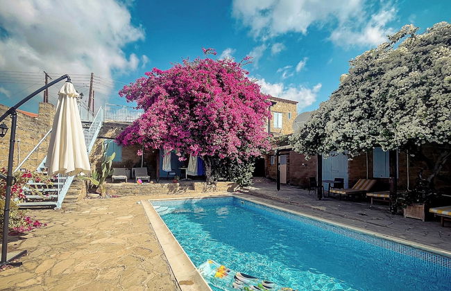 Cyprus Villages Hotel & Restaurant - Central Location - Bed & Breakfast - With Access To Pool And Stunning Views - Foto 48