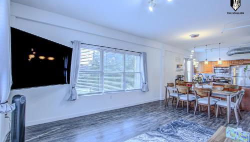 The Stallion #305 - Walk to Attractions - Modern Spacious 1BD Loft in Memphis Downtown - Foto 4