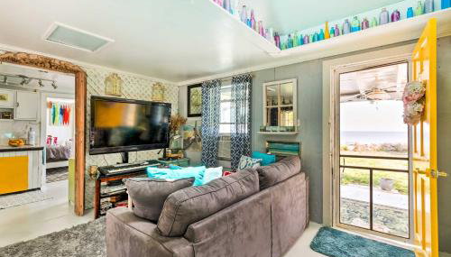 Oceanfront White Stone Cottage w/ Private Beach! - Photo 4