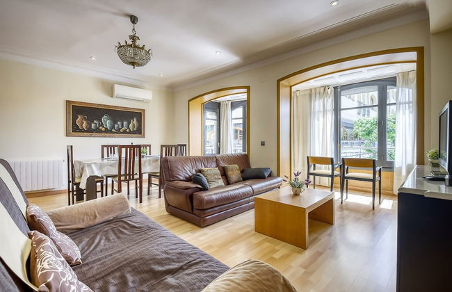 Apartment With View in Roses - Photo 1