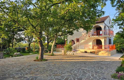 Villa Kučan - Foto 1