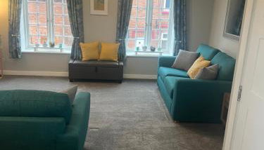 3 bed flat 10 mins to Alton Towers Sleeps 6-8 people - Foto 3