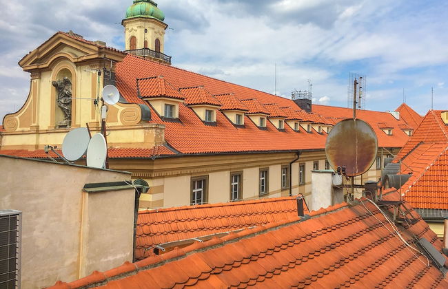 Incredible 2Br Loft in Heart of Prague - Photo 51