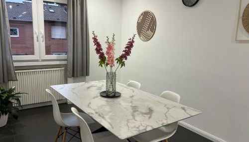 Elegante Apartment in Erftstadt mit Balkon, Zentral, Bahnhof nah, Phantasialand Brühl bei Cologne - Foto 4