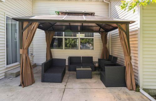 Modern Comfort Loves Park - Stylish 3BR Getaway - Foto 9