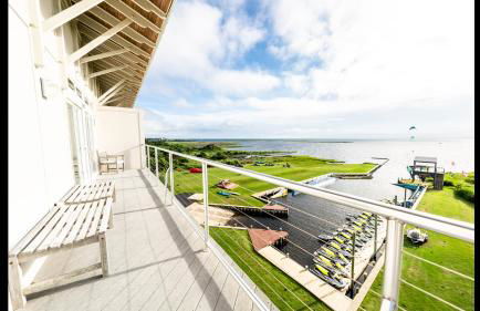 SDA - Waterfront 3-Bedroom, 3-Bathroom Suite at REAL Watersports - Foto 14