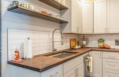 The Electric Bungalow - Photo 38