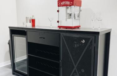 Newly Renovated Home With Pool - Foto 15