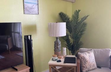 Step to beach New Quiet Kiahuna Plantation Remodeled 2 bedroom condo with AC - Foto 5