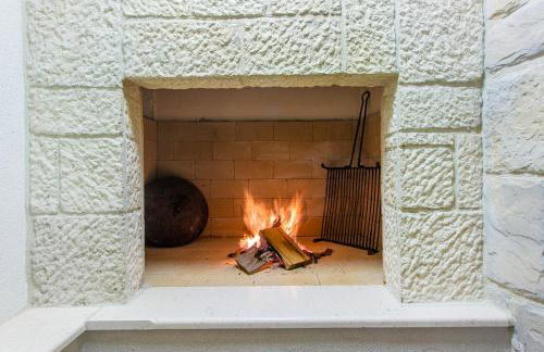 Seafront Villa Kupinica with heated Pool - Foto 36