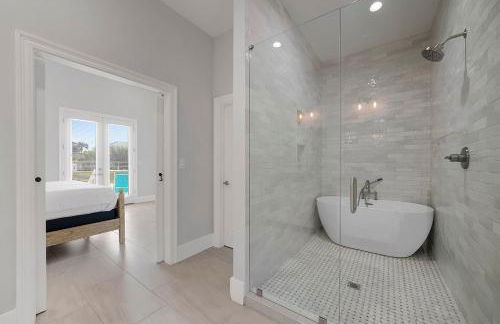 Coral Shores - Huge Beach House with an Ocean View & Private Covered Pool - Foto 26