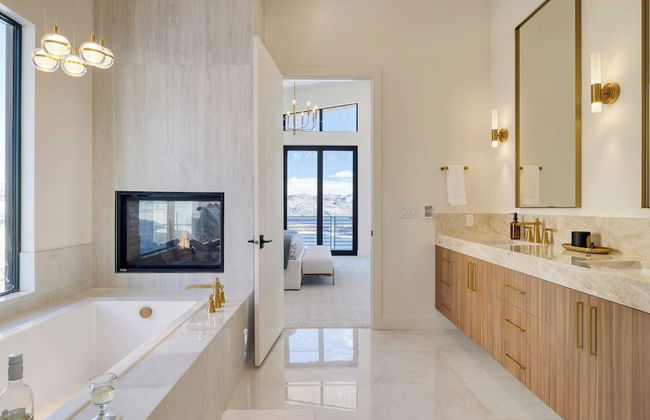 Mins to Deer Valley Lift Firepit, Game Room, Views, 5bdr Orion by Avantstay - Photo 23