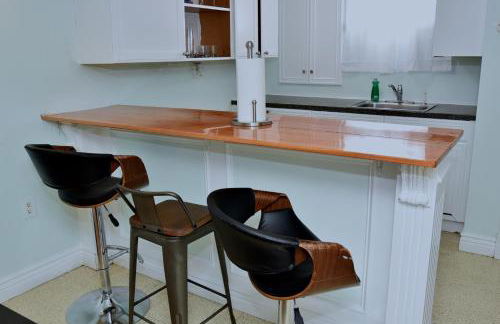 Handsome Home Renovated - close to Metro - Foto 42