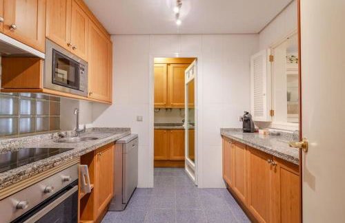 Frontline 2 bed apartment, San Pedro de Alcántara - Photo 11