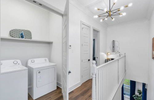 Charming Fire Pit Stay Mid-City Festive Season - Foto 22