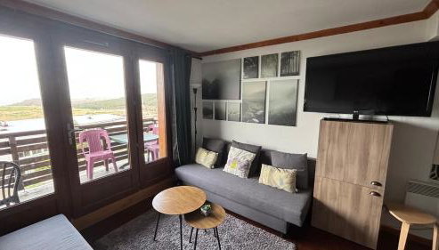 Lama-Gîte-des-Puys T3 Lamadalet, vue sud, terrasse, parking privé - Foto 4