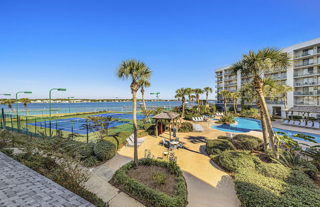 Salt and Light Surf & Racquet 204B - Foto 51