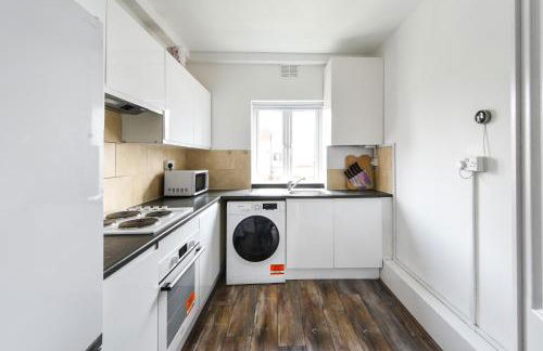 Great spacious 2 bedroom flat - Photo 2