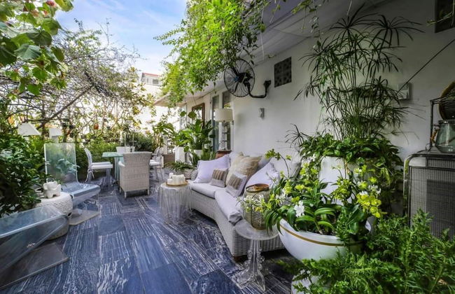 Bed In Town Saigon - Photo 44