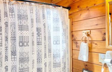 ADK Cabin with Hot Tub, Near Whiteface, Lake Placid, Fire Pit, Game Rm - Foto 25